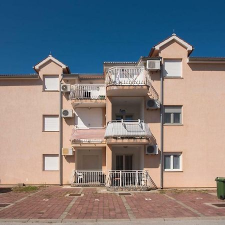 Vodice-Srima Apartment ภายนอก รูปภาพ